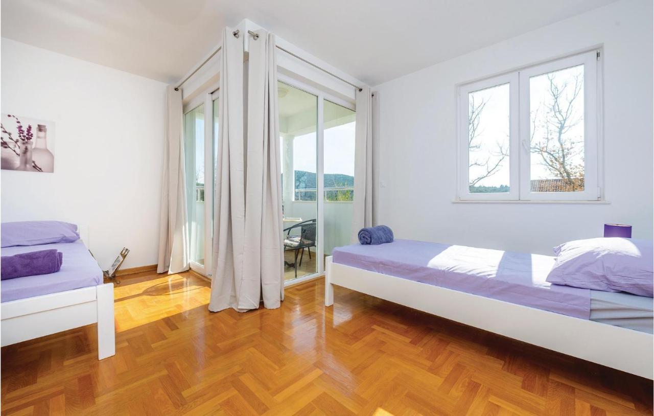 Nice Apartment In Cavtat With Wifi Екстер'єр фото